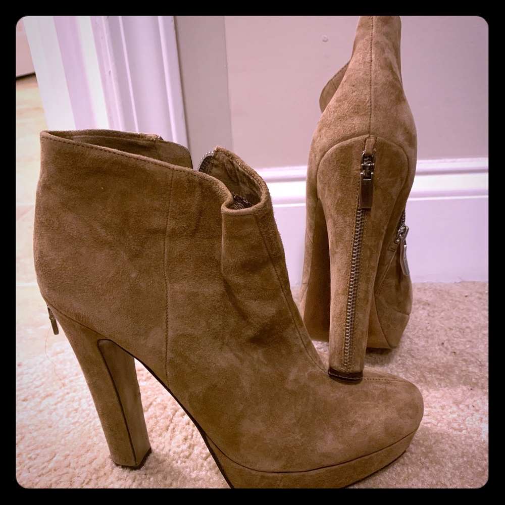 BCBGeneration brown suede ankle boots